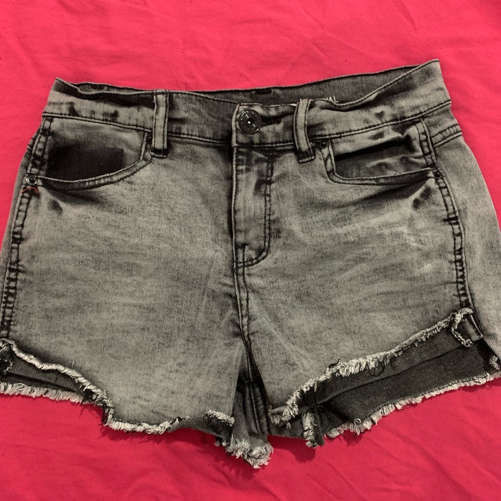 Black Vanilla Star Jean Shorts
